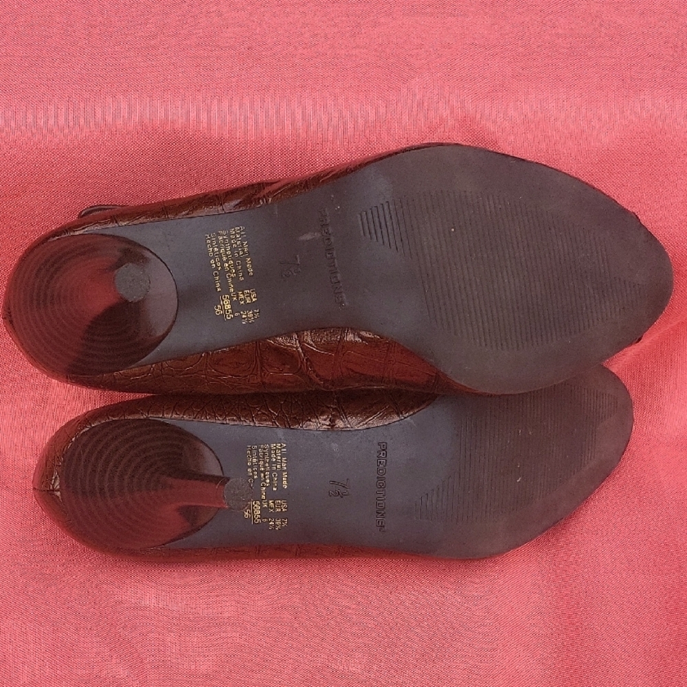 Predictions Dark Brown Peep-Toe Heels - Picture 6 of 7